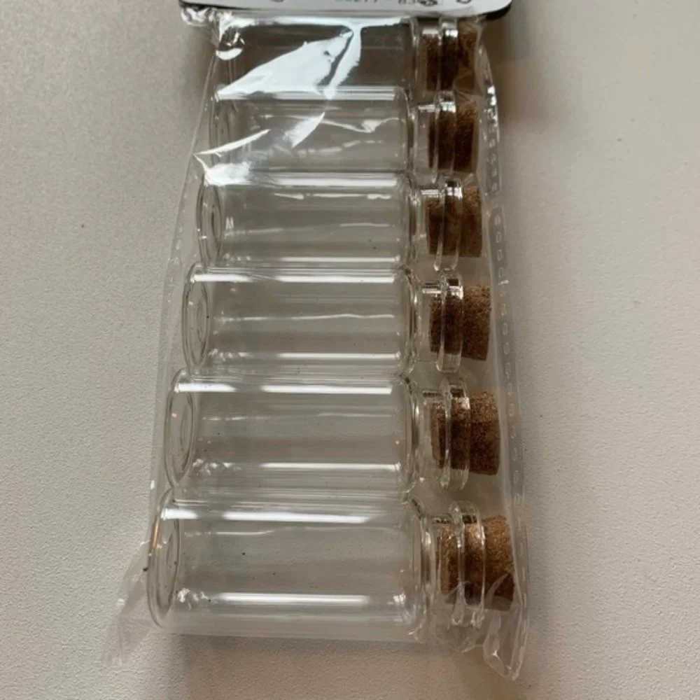 Mini Glass Vials with Cork Lids‎